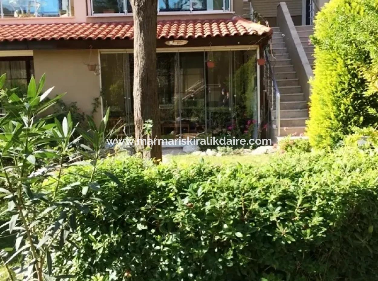 Super-Luxus-Duplex-Wohnung Mit Pool In Icmeler, Innerhalb Der Website