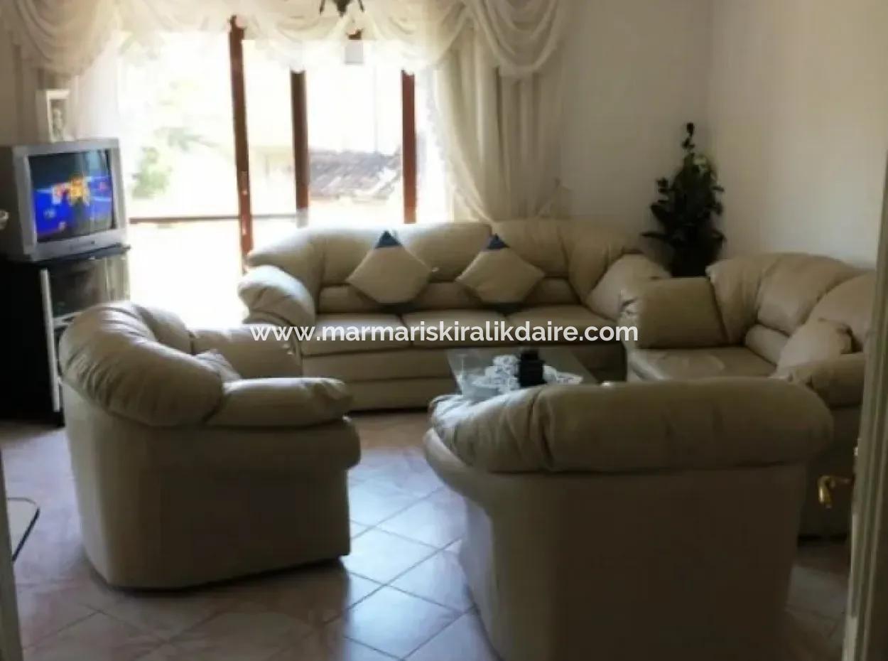 Freistehende Villa Mit Garten Zum Verkauf In Ula Muğla Bezirk Sultanahmet-Viertel Zweibettzimmer