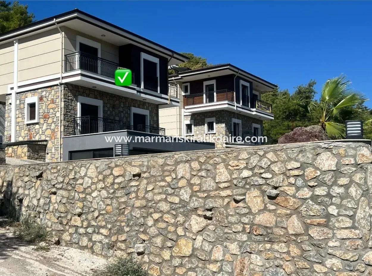 Herrlicher Blick Auf Die Natur Freistehender Garten Mit Parkplatz, Pool Mit Swimmingpool, 3 Zimmer, 4 Bäder, Ultra-Luxusvilla Zum Verkauf, 3 Etagen Auf Einem 500M2 Großen Grundstück
