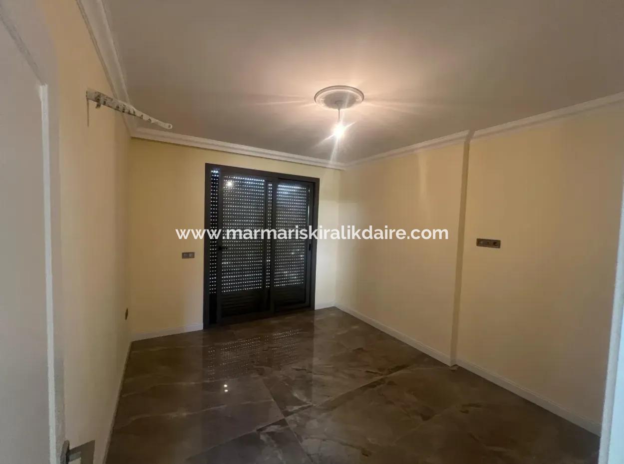 Neubau Mit Freistehendem Swimmingpool In Der Nähe Des Meeres Im Viertel Icmeler Im Bezirk Marmaris 3 Zimmer, 1 Wohnzimmer, 3 Bäder, 200M2 Ultra-Luxusvilla Zum Verkauf Auf Einem Grundstück Von 350M2