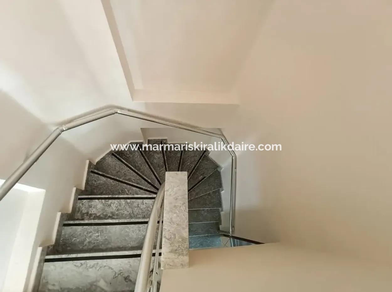 3 1 Garten-Maisonette-Wohnung Zum Verkauf In Beldibi Im Stadtteil Marmaris In Einem Komplex Mit Blick Auf Die Natur Swimmingpool