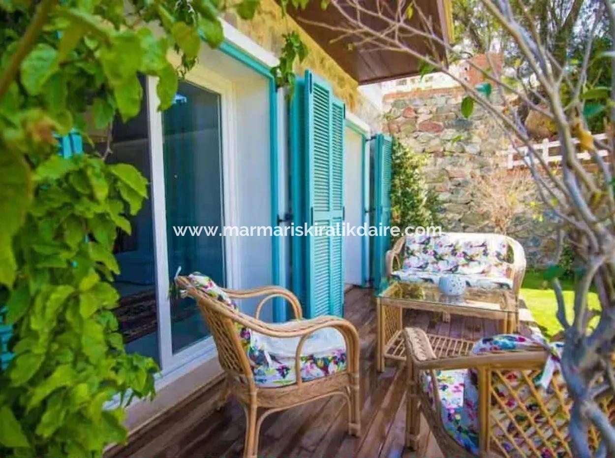 3 Zimmer 1 Wohnzimmer 140M2 2 Villen Zum Verkauf Mit Pool Mit Herrlichem Meerblick Im Viertel Selimiye Im Bezirk Marmaris