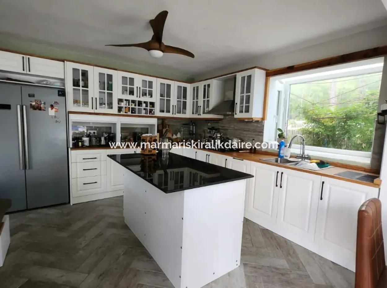 Ortaca-Stadtteil Zum Verkauf 10.000 M² Maßgefertigtes Bauernhaus Mit Pool