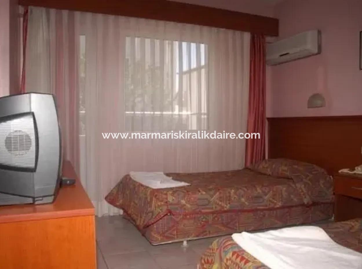 70 Zimmer-Hotel Zum Verkauf In Der Nähe Des Meeres In Zentrum Von Marmaris