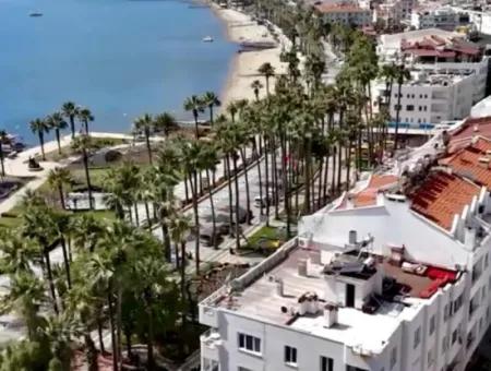 2 Zimmer 1 Wohnzimmer 106M2 Villa Wohnung Zum Verkauf In Herrlicher Lage Am Meer Im Zentrum Von Marmaris