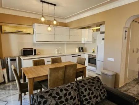 Camiavlu Neighborhood 3 1 Rückwärtsduplex Zum Verkauf Auf Einem Sicheren Gelände Mit Pool