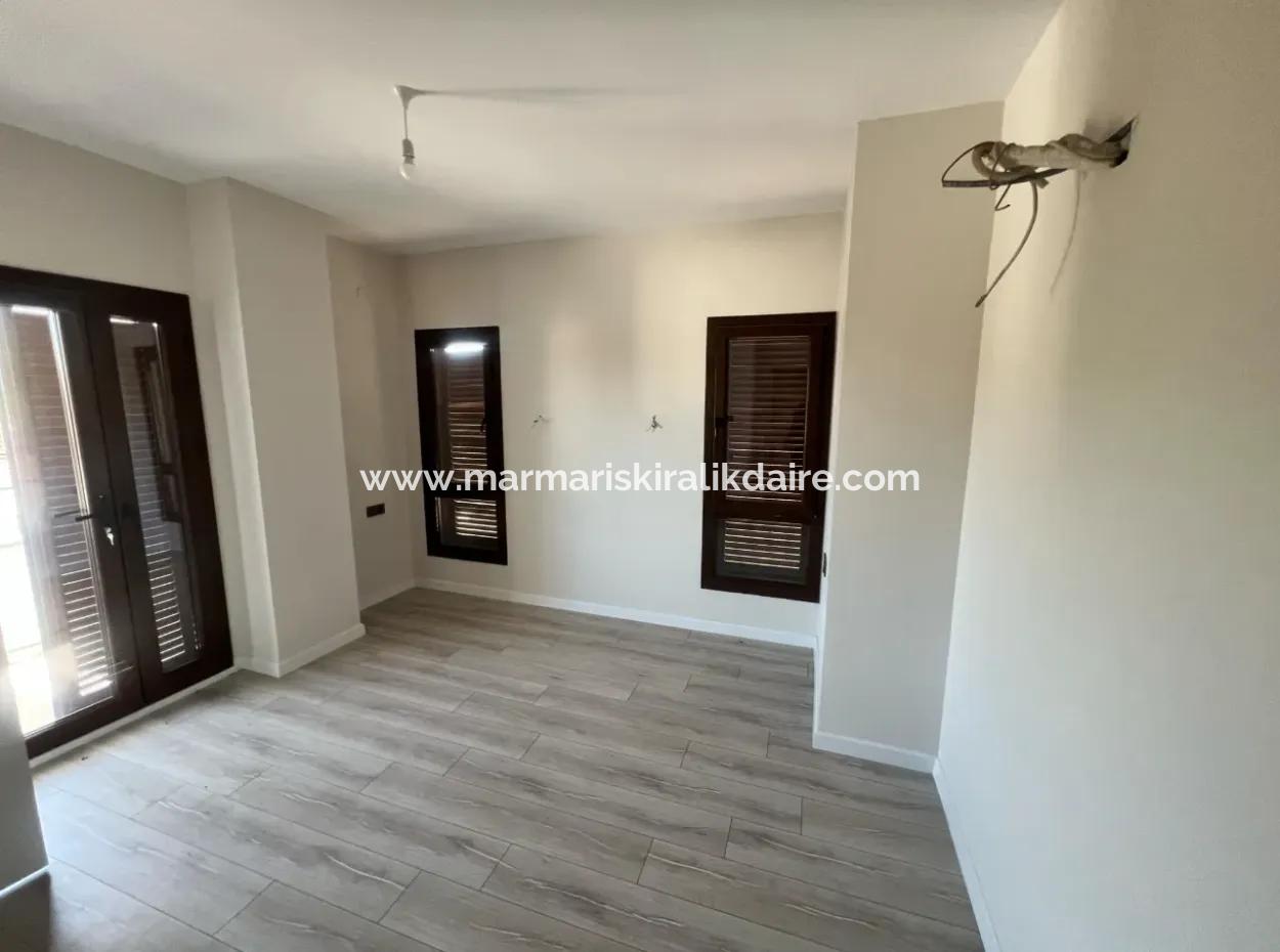 Villa For Sale In Marmaris Çetibeli Neighborhood With 3 Bedrooms And 3 Bathrooms In A Complex With A Detached Garden And Swimming Pool With Forest View