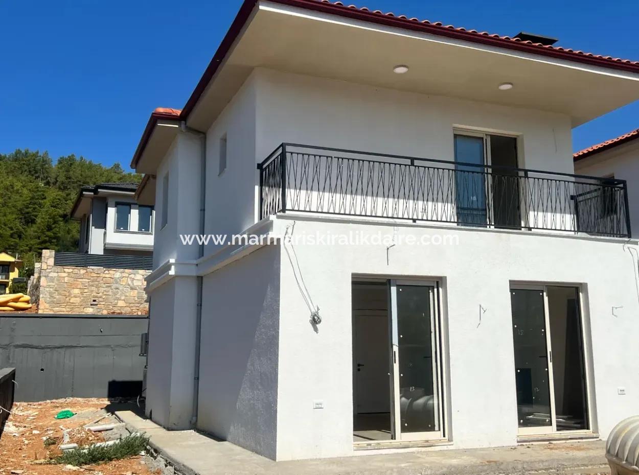 3 Rooms 3 Bathrooms 160M2 Forest View Villa For Sale In Marmaris Çetibeli Mahallesi 400M2 Plot With Full Detached Swimming Pool