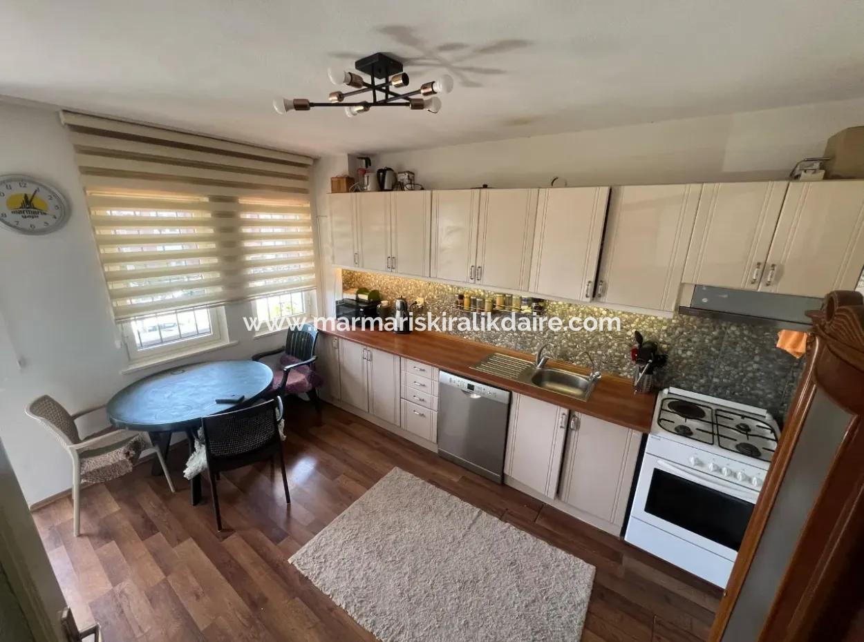 Marmaris Center 3 Rooms 1 Living Room Kitchen 140M2 Arakat Apartment For Sale Very Close To The Sea