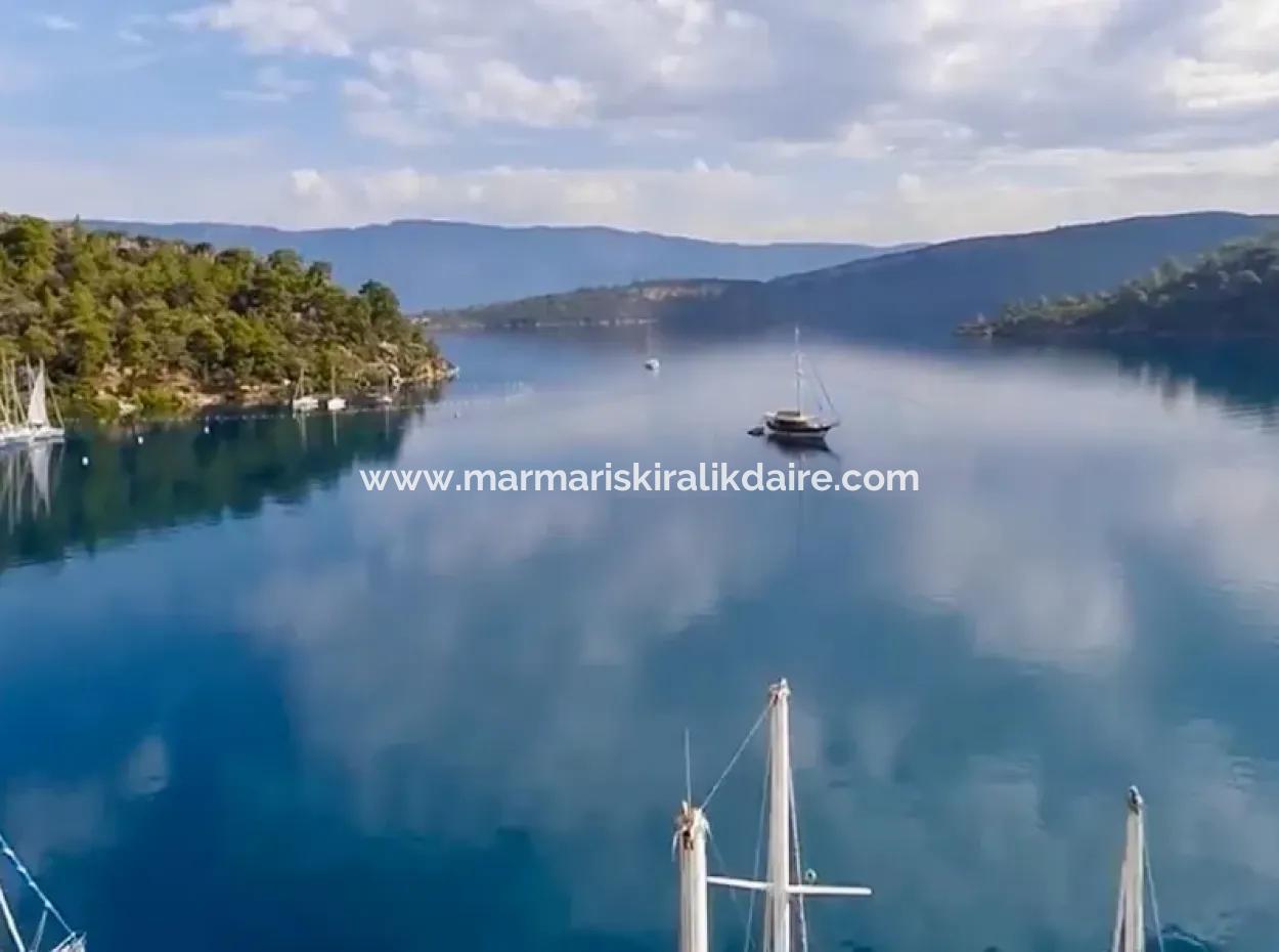 The Island For Sale In The Gulf Of Gökova In Marmaris District Has A Land Area Of 365000M2 And There Is A Registered House In It.