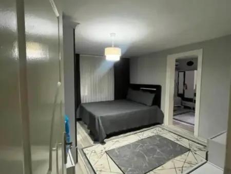 Camiavlu Neighborhood Building With 5 Flats For Sale