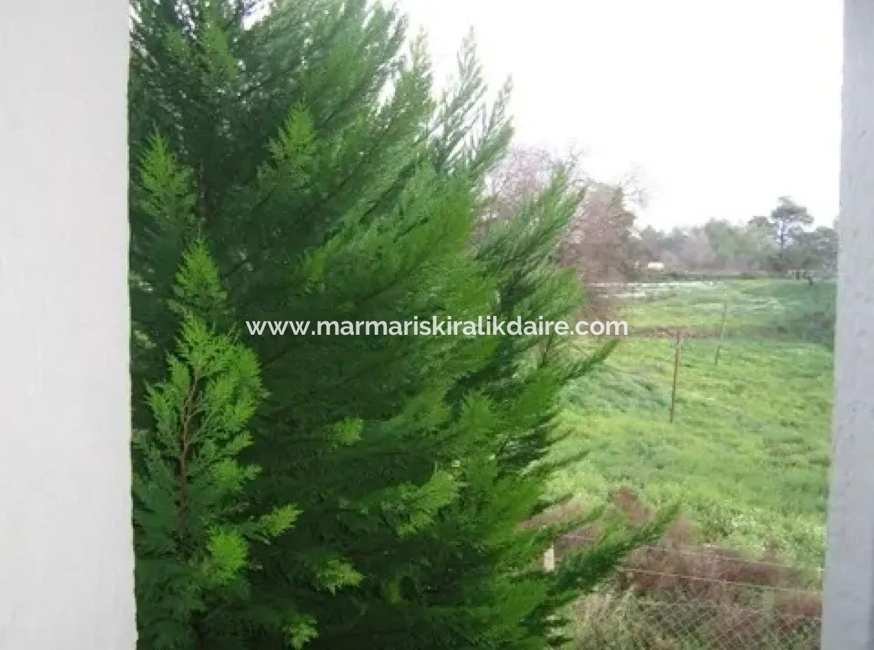 Ataköy Mahallesinde 4300M2 Çiftlik Evi Havuzlu 7 Oda 2 Salon 340M2