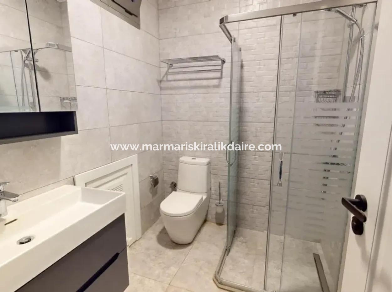 Marmaris Gökbel Mevkiinde Muhteşem Deniz Manzaralı Yüzme Havuzlu 800M2 Arsa İçerisinde 4 Oda 1 Salon Özel Yapım Villa