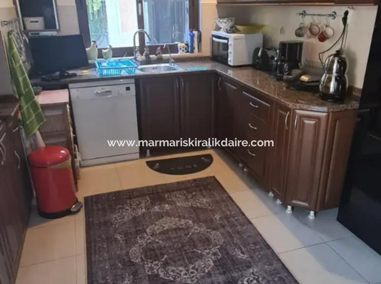 Marmaris Armutalan Mevkiinde Tam Müstakil Bahçeli Havuzlu Satılık Villa