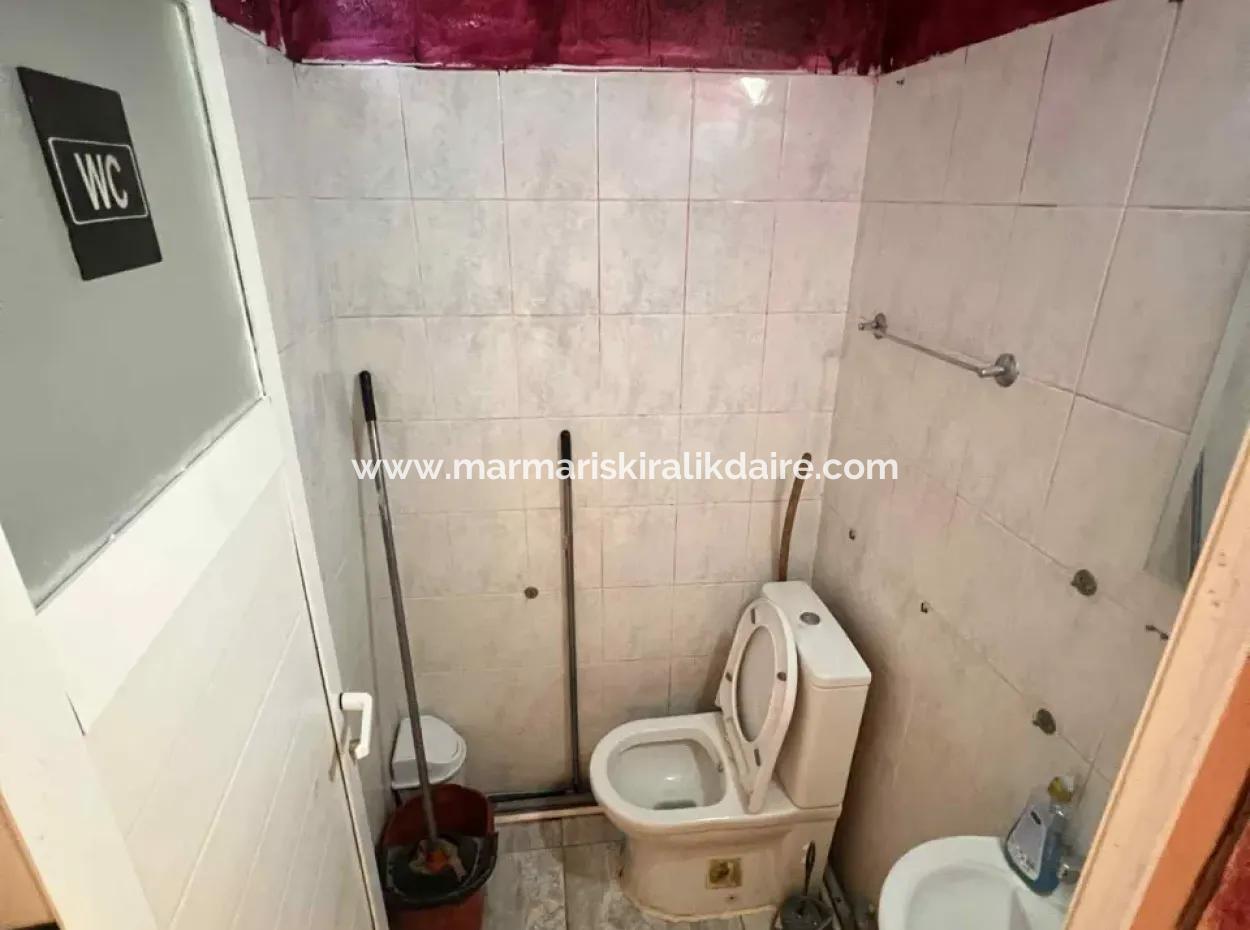 Marmaris Hareketli Merkezinde Eşsiz Konsepti İle Hazır Müşterisi Olan Satılık Dükkan