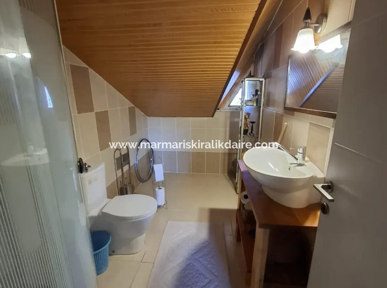 Armutalan Mahallesi Satılık 3÷1 Müstakil Tripleks Ev