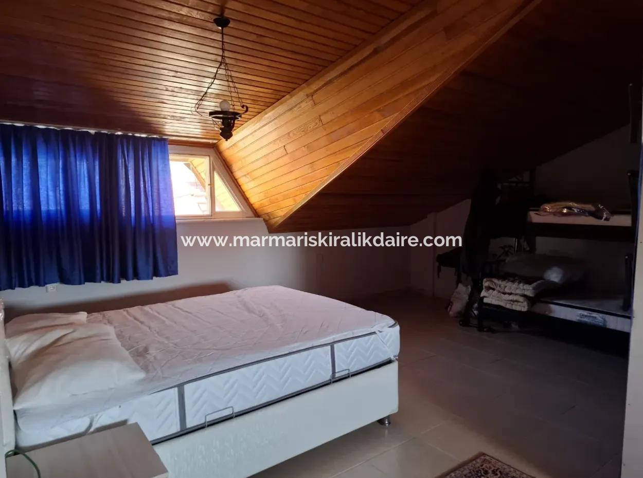 Armutalan Mahallesi Satılık 3÷1 Müstakil Tripleks Ev