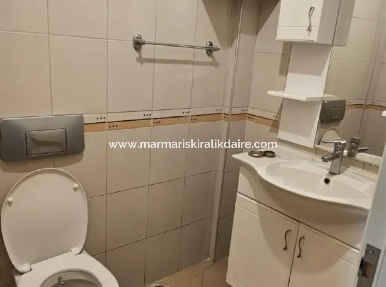 Marmaris Siteler Mahallesi’nde 3+1 Havuzlu Kiralık Lüks Daire