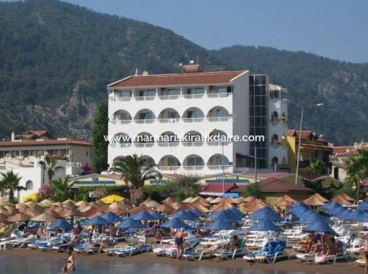 İçmeler Bölgesinde Denize Sıfır Satılık 60 Odalı Otel Marmaris