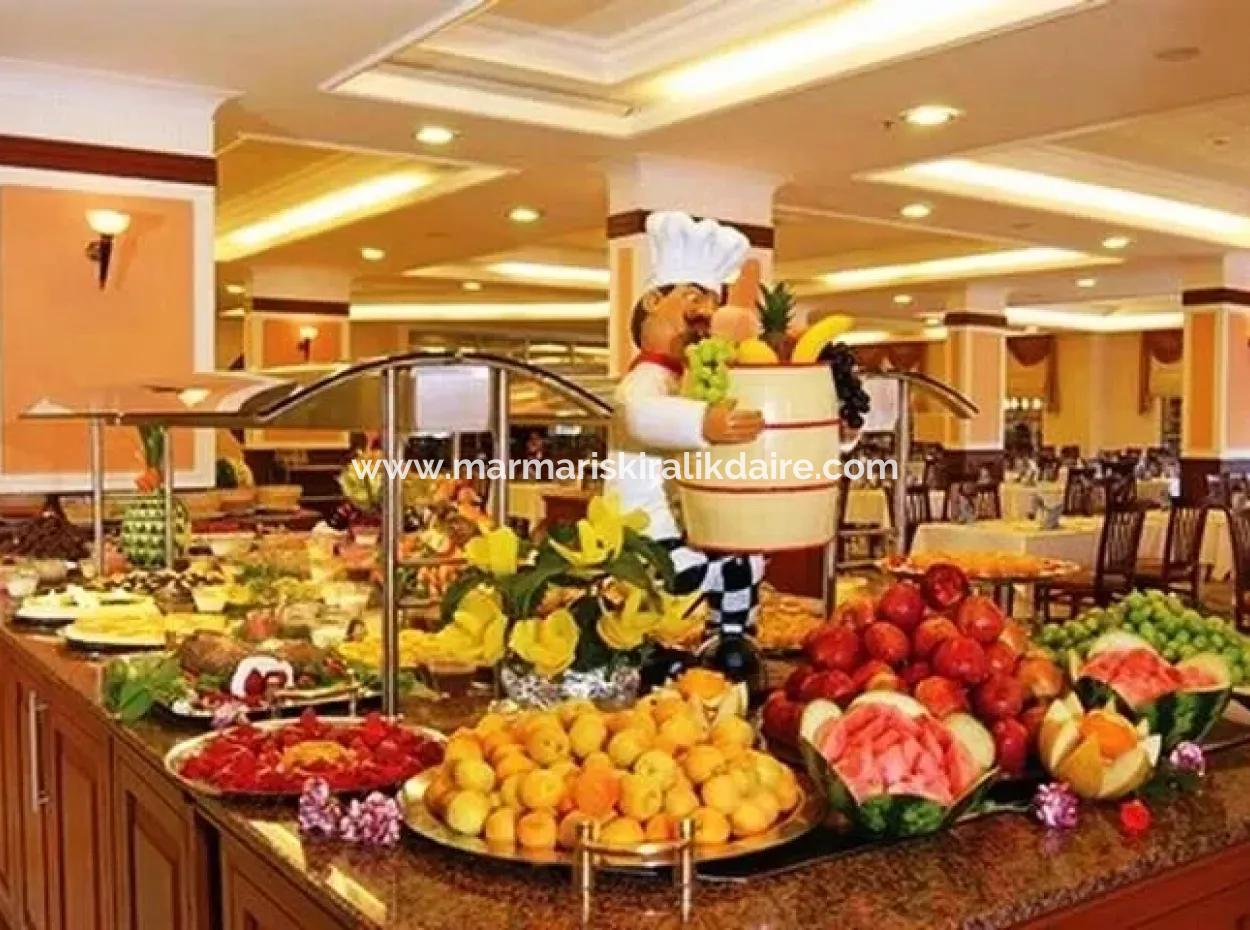 Marmaris Merkezinde Denize Sıfır Satılık 5 Yıldızlı Otel