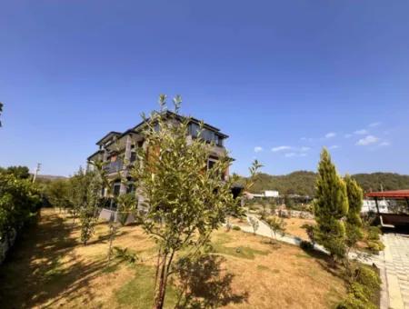 Harika Bir Portföy! Marmaris'in Eşsiz Doğası Ve Merkeze Yakın Konumu,.Komple Kiralık Kurumsala Uygun 5 Adet 2+1 Full Eşyalı Daire Mevcut Bina